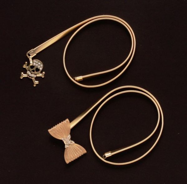 Cinto Metal Dourado c/ Elástico Pingente Laço ou Caveira